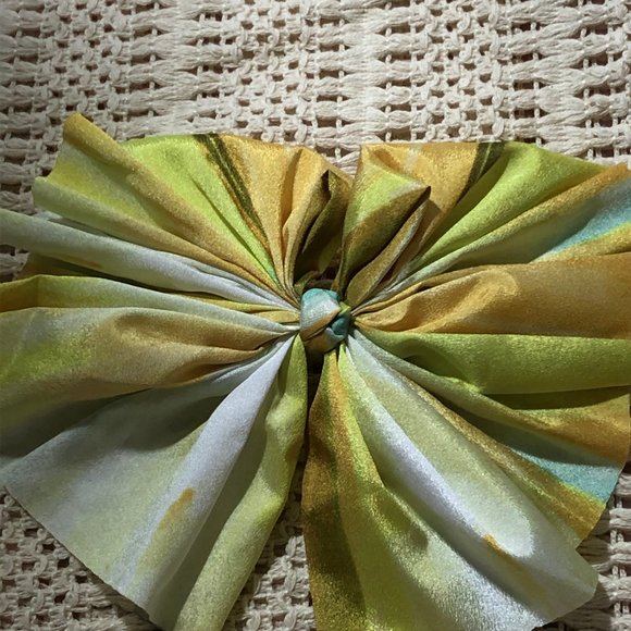 FREE Shipping! Striped Fan Bow Barrette Set Size:  5"L, 3"W - Picture 8 of 16